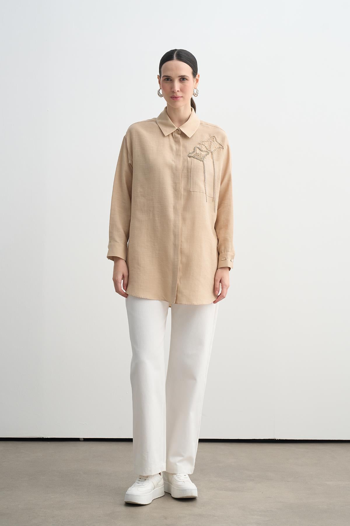 TAŞ İŞLEMELİ BAMBU KETEN GÖMLEK