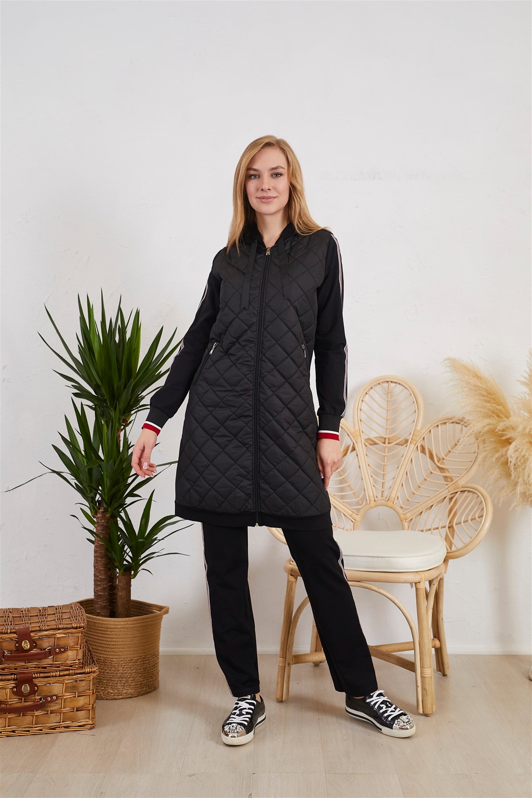 TAŞ ŞERİTLİ TAKIM