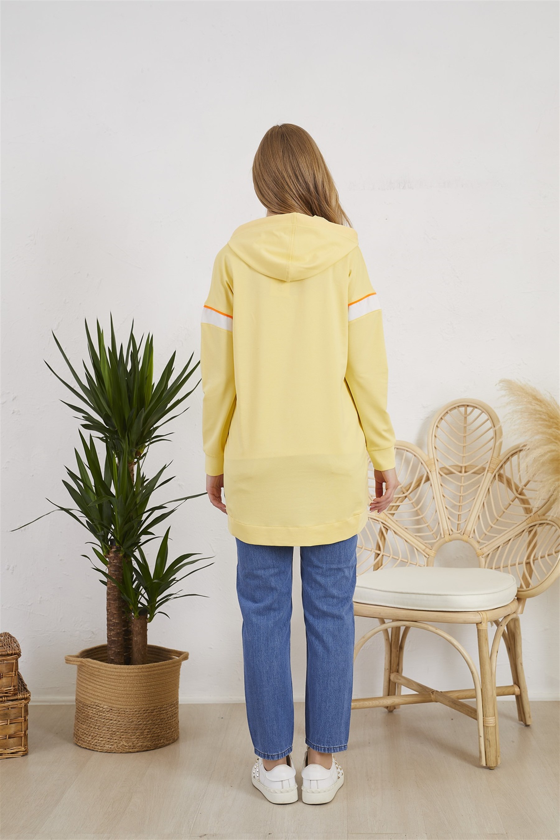 BASKILI SWEATSHIRT · 5