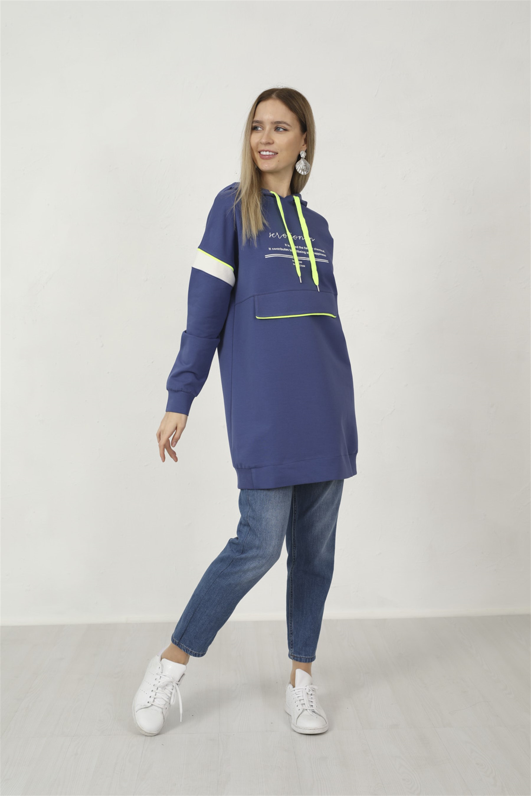 BASKILI SWEATSHIRT · 2