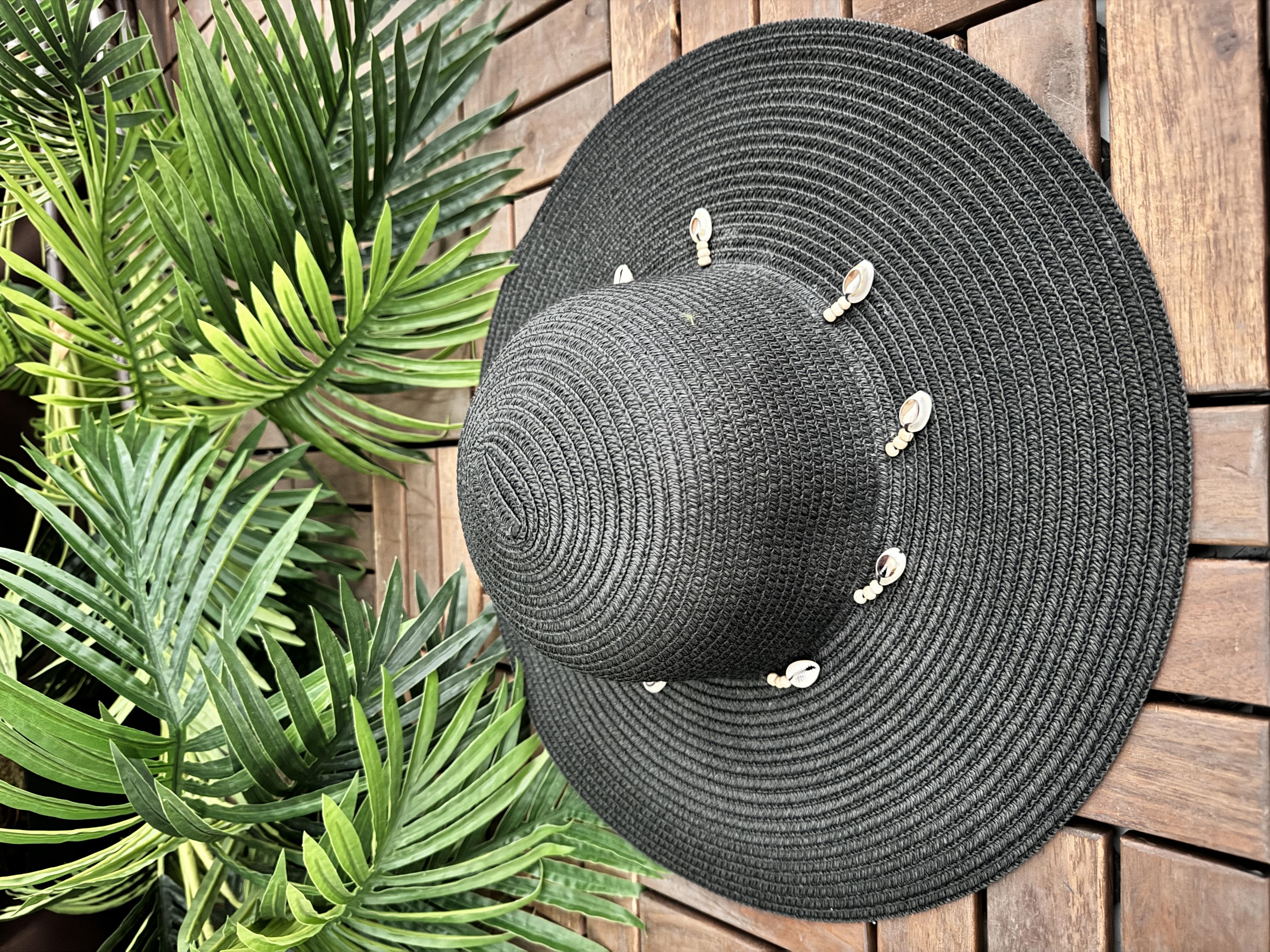 DENİZ KABUĞU ŞAPKA