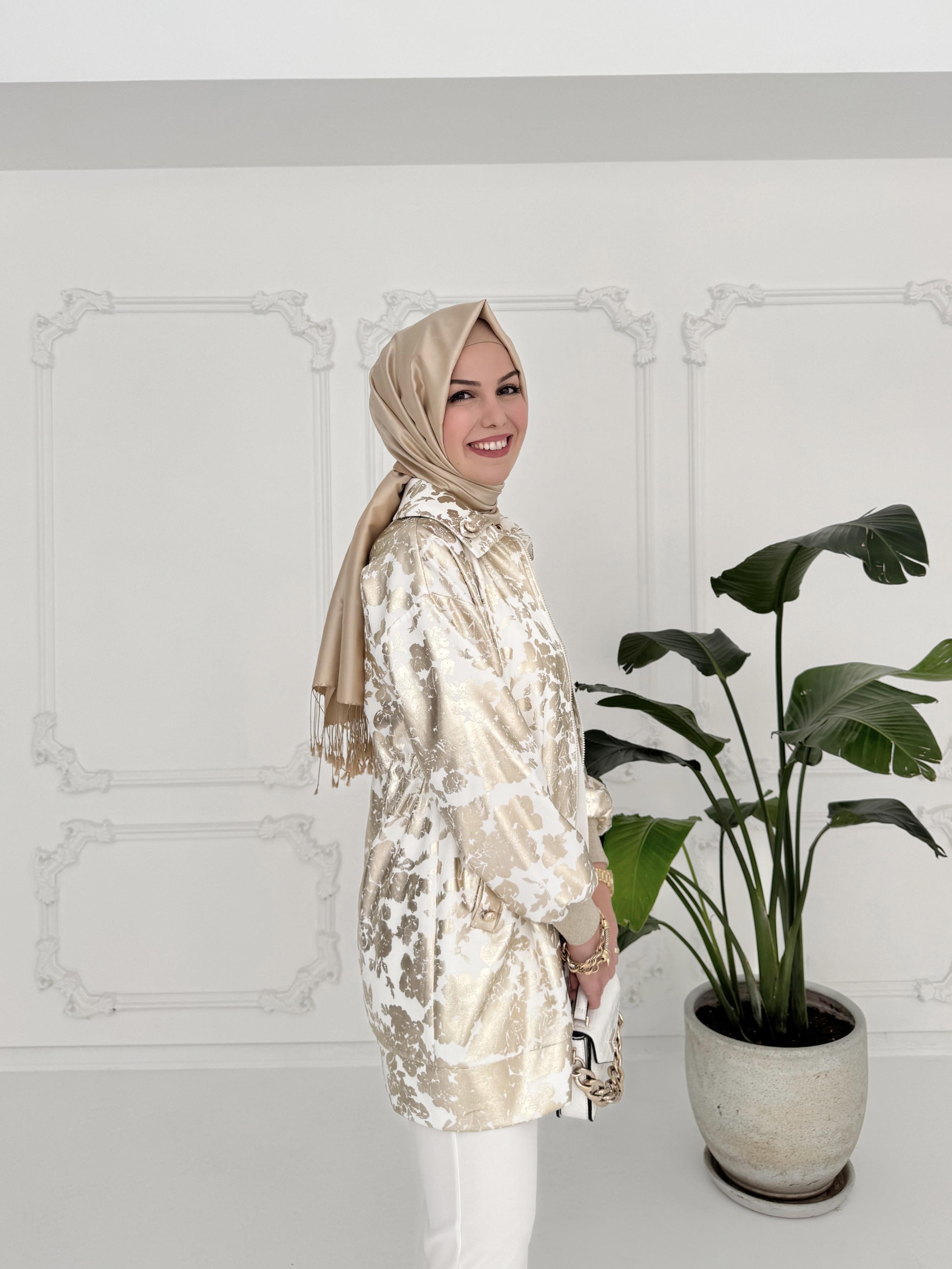 GOLD DESEN BASKILI CEKET