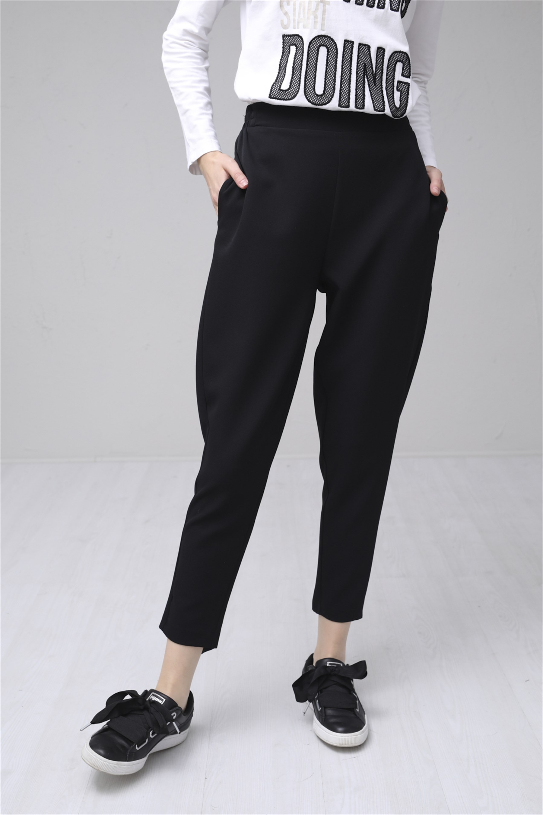 HAVUÇ KESİM KREP PANTOLON