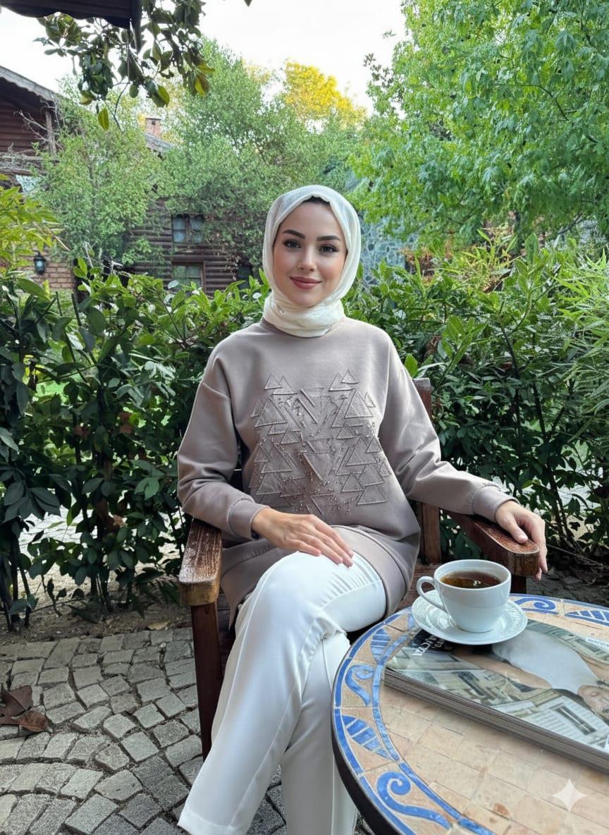 NAKIŞLI TAŞLANMIŞ TENCEL ÖRME TUNİK