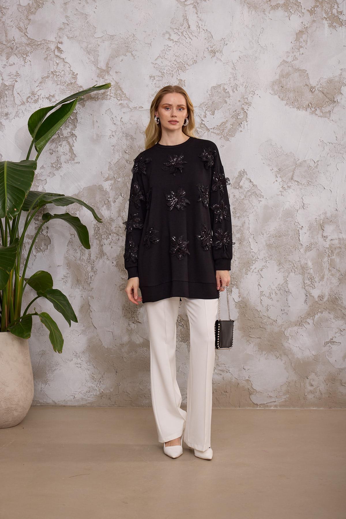 PULLU ÇİÇEK NAKIŞLI SWEAT