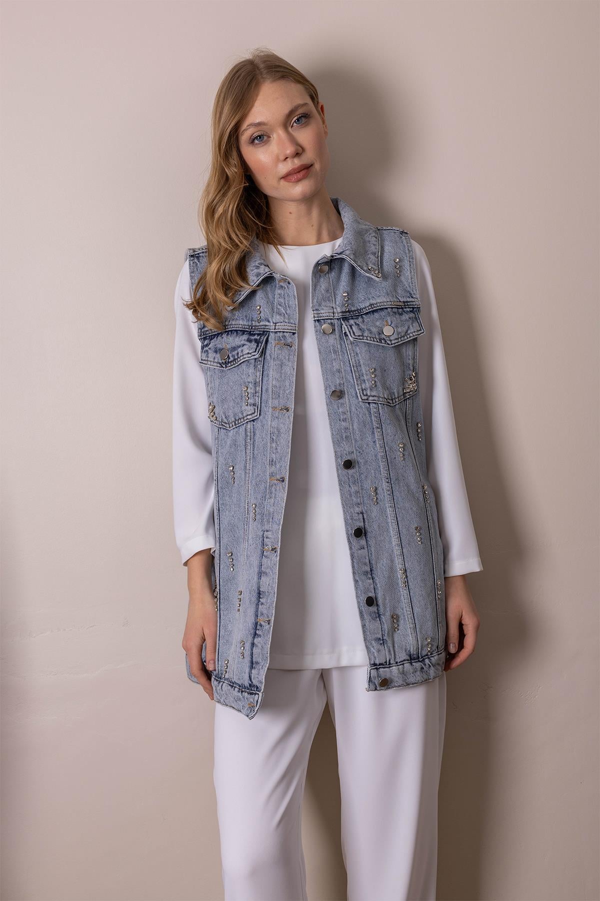 TAŞ DETAYLI DENİM YELEK