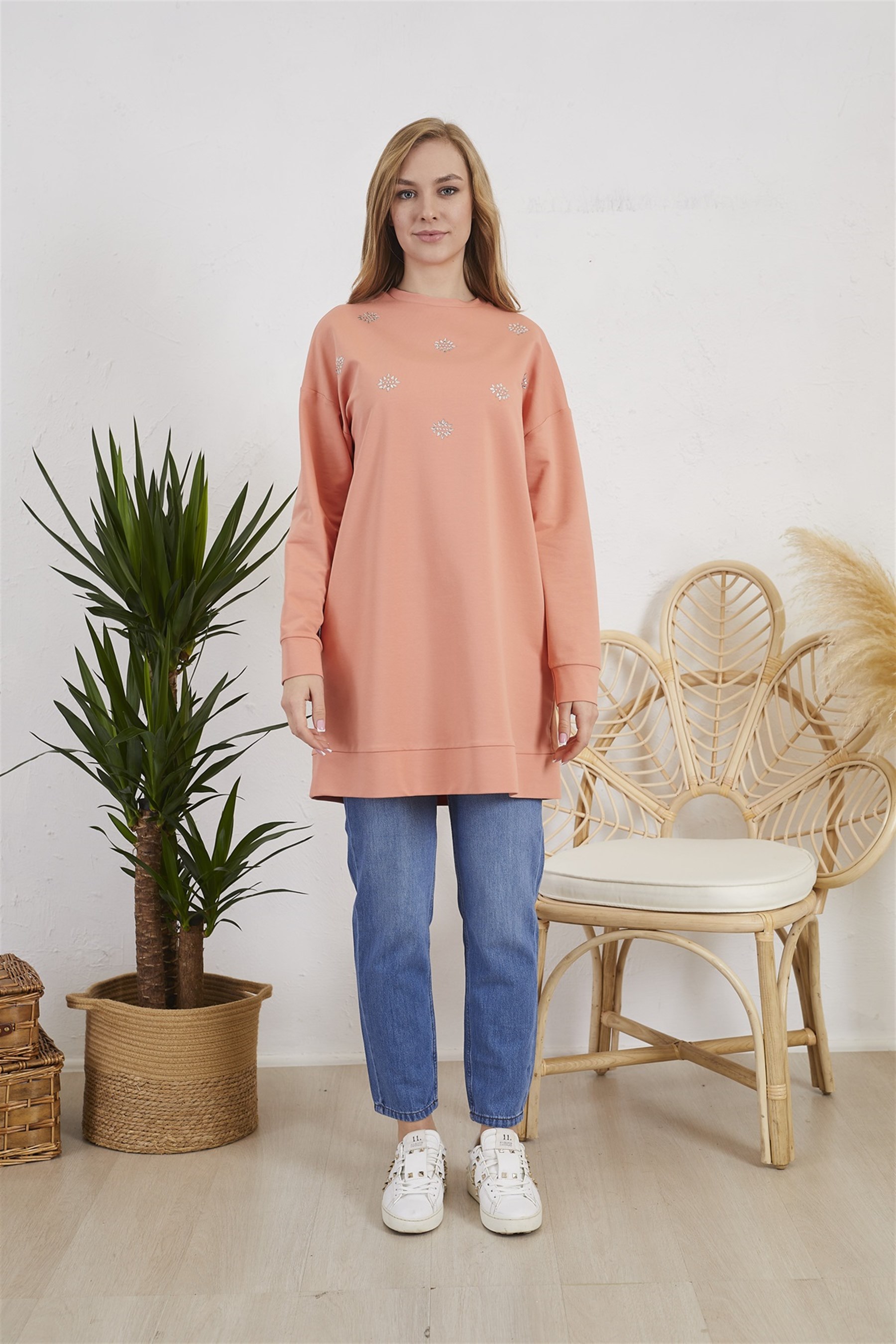 TAŞ DETAYLI SWEATSHIRT · 3