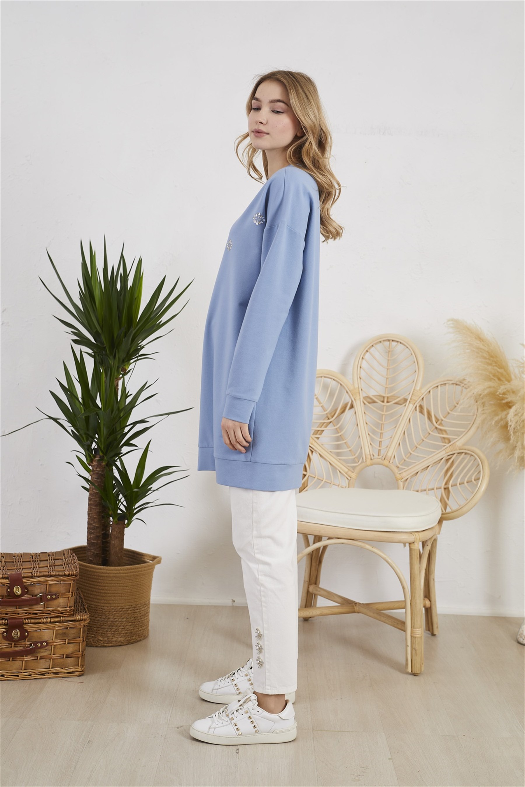TAŞ DETAYLI SWEATSHIRT · 4