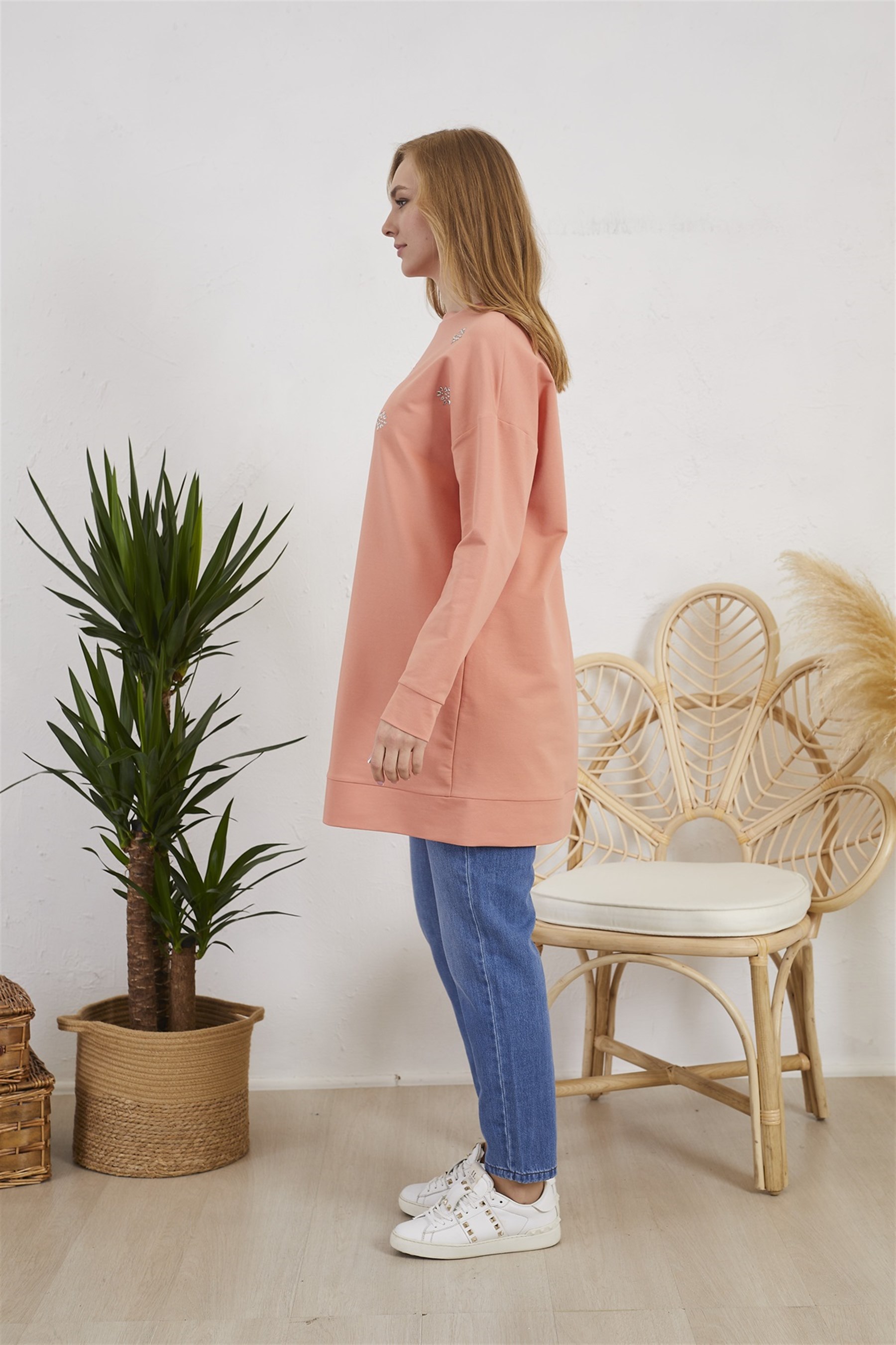TAŞ DETAYLI SWEATSHIRT · 4