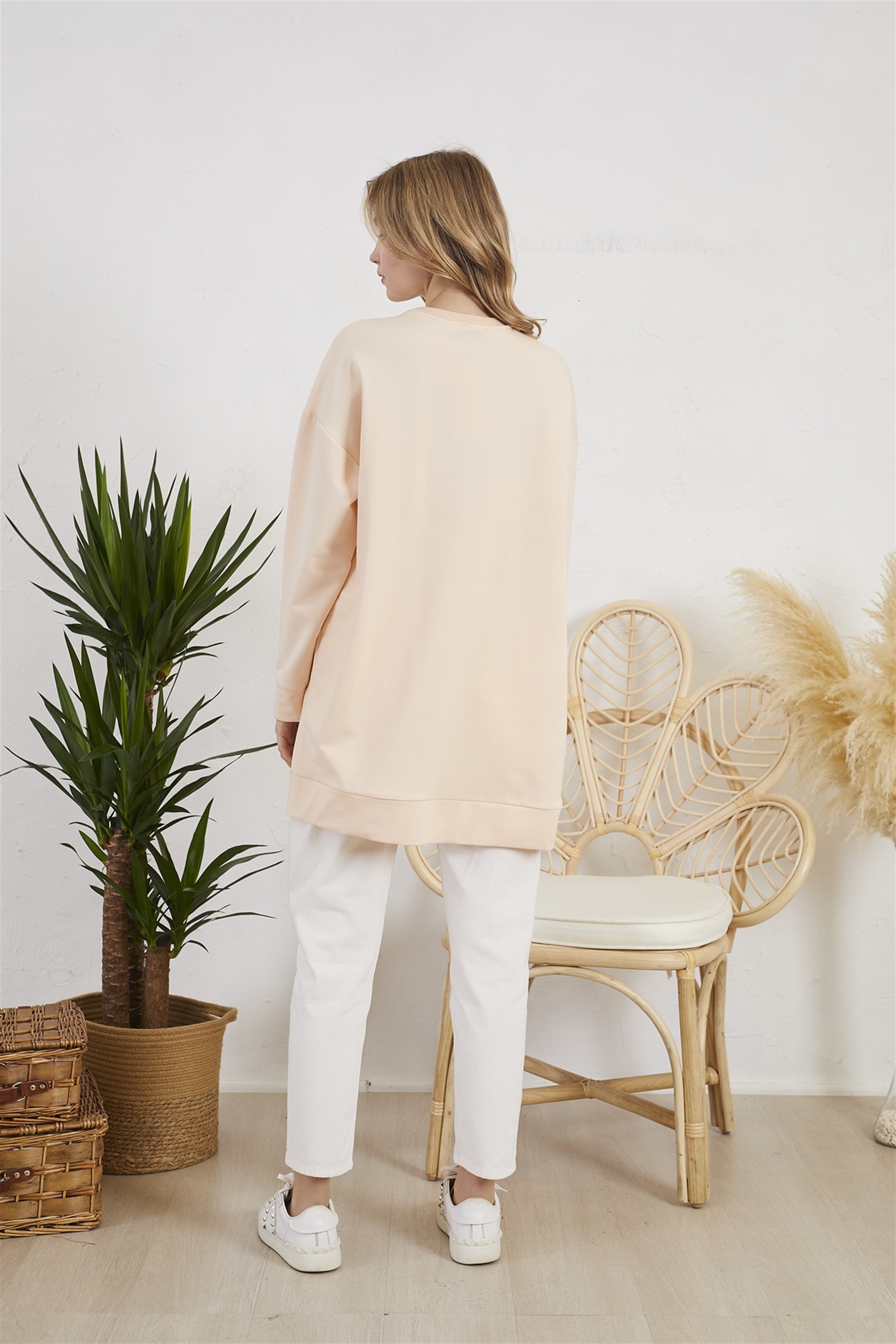 TAŞ DETAYLI SWEATSHIRT · 5