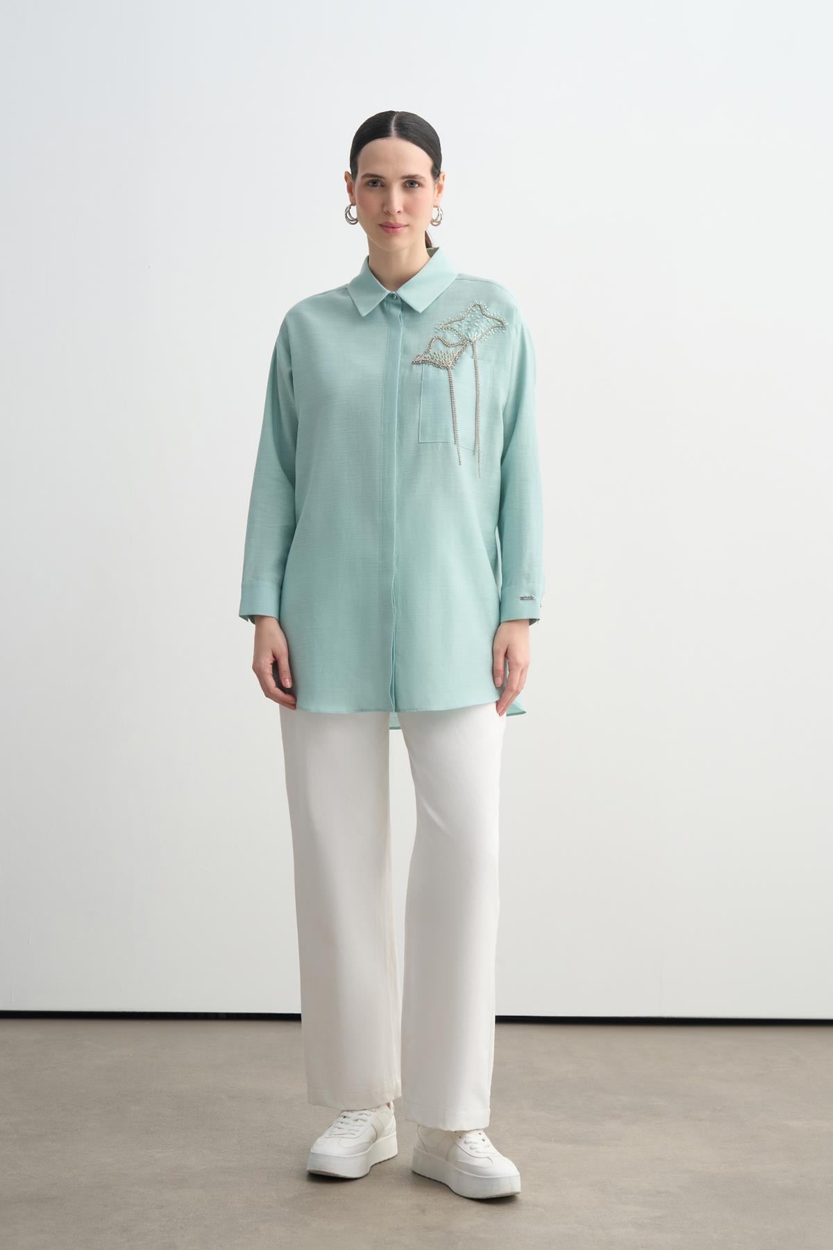 TAŞ İŞLEMELİ BAMBU KETEN GÖMLEK