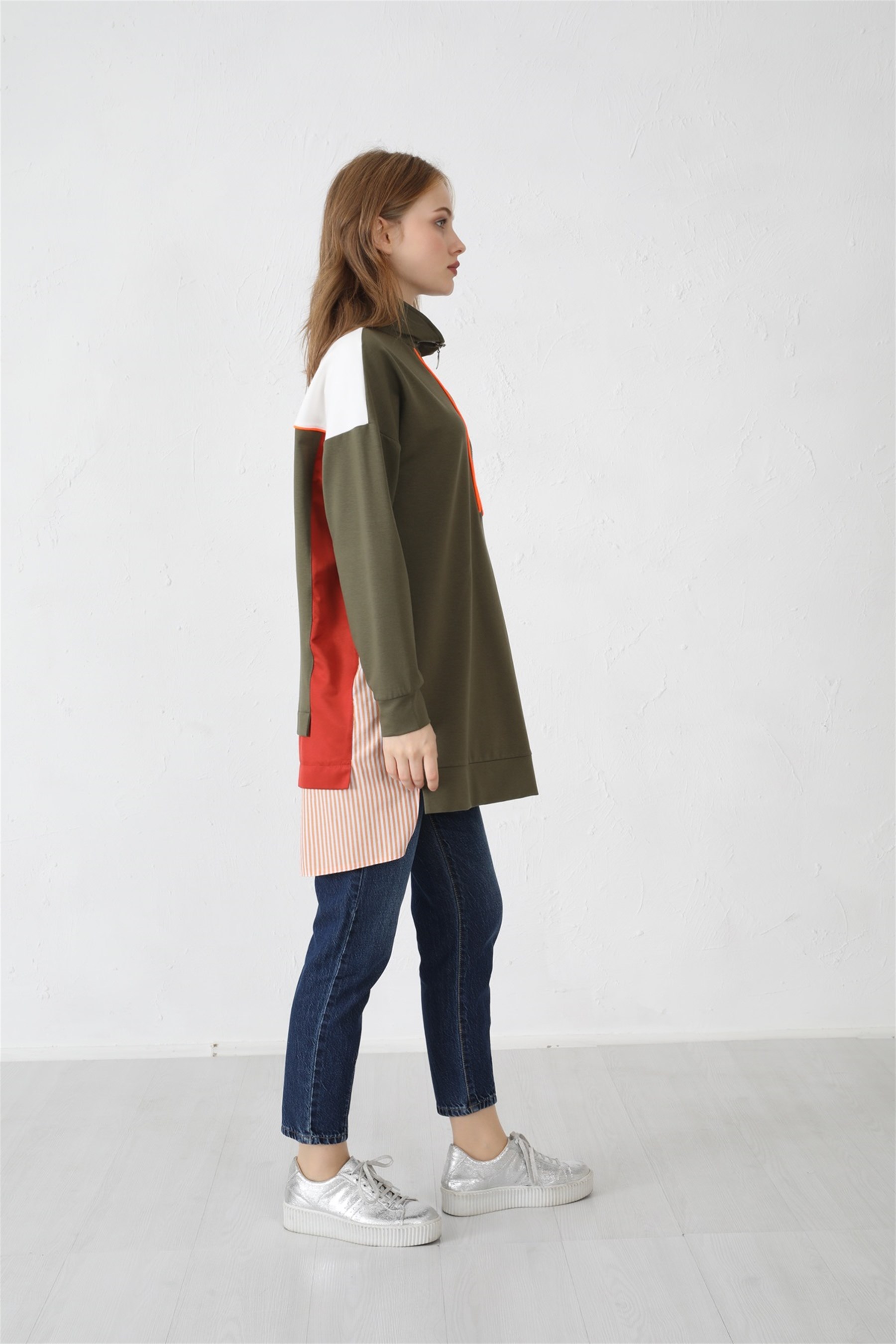 YARIM FERMUARLI SWEATSHIRT · 3