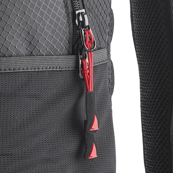 MUSTO ESSENTIAL 25L SIRT ÇANTASI