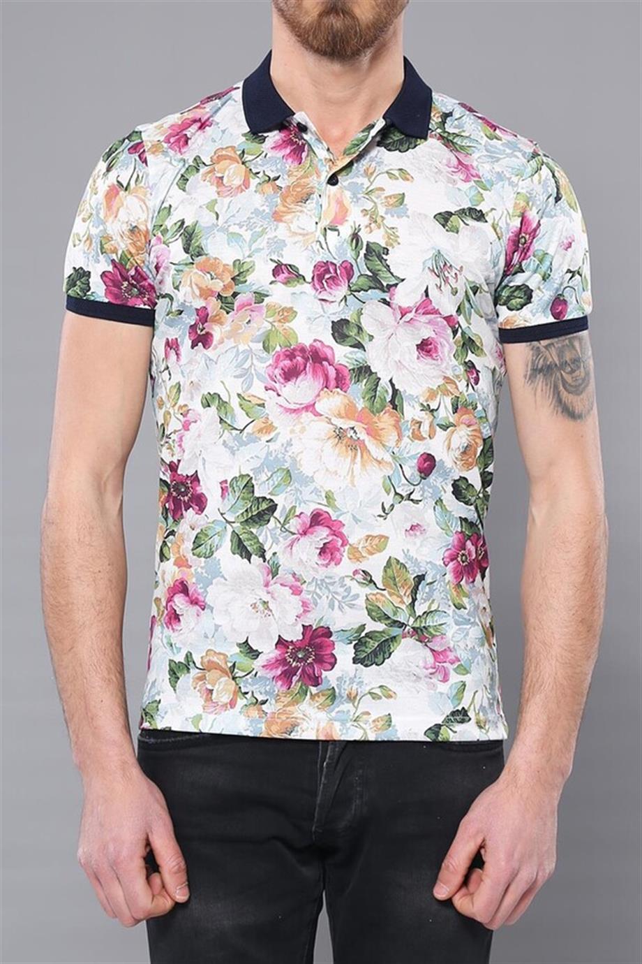Polo Yaka Çiçek Desenli T-shirt