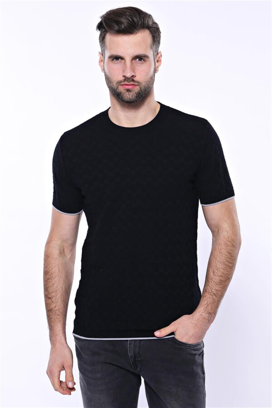 Kendinden Desenli Örme Siyah Bisiklet Yaka T-shirt | Wessi