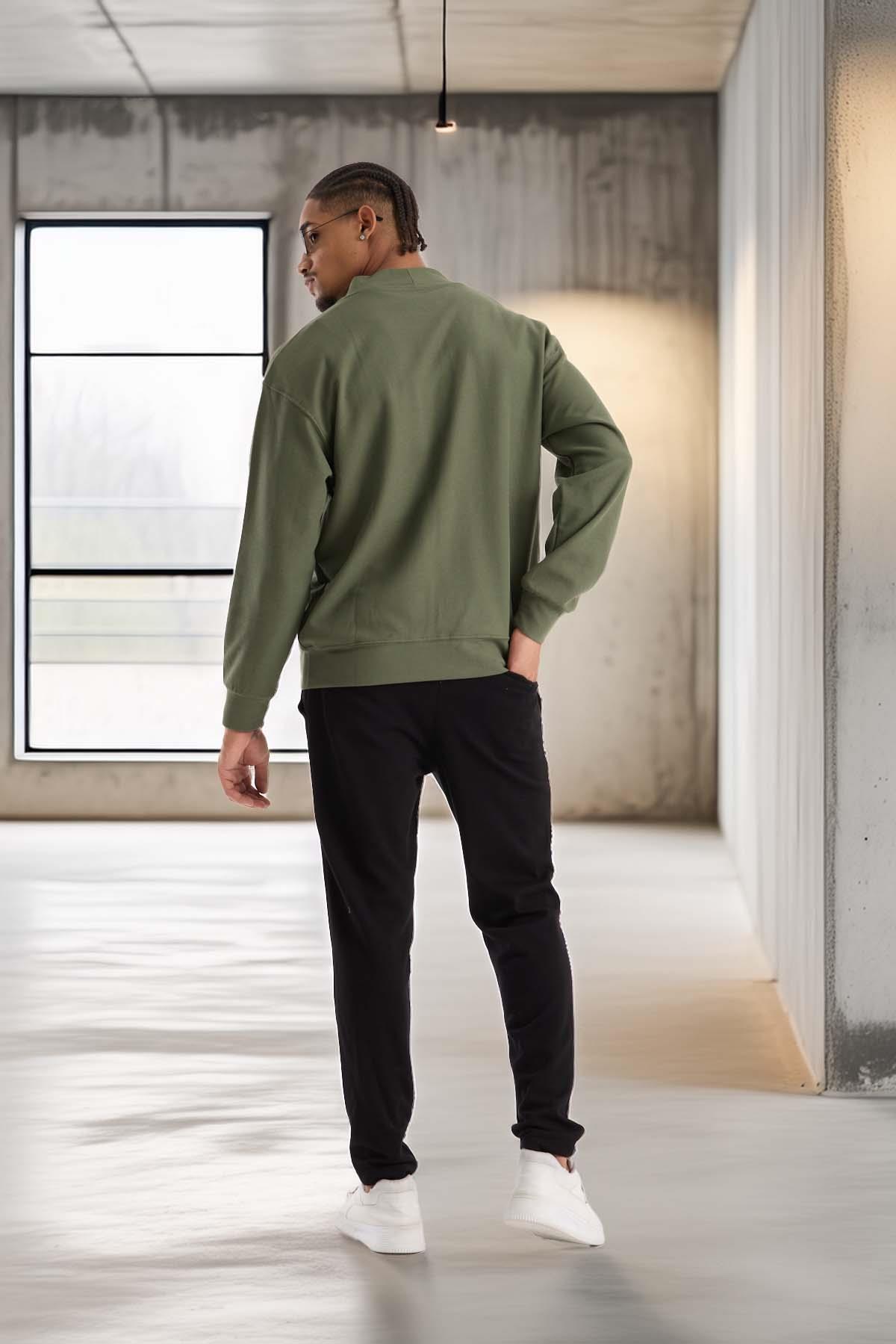 Potter Dokulu Selanik Kumaş Oversize Basic 3 Düğmeli Erkek Hırka - Avcı Yeşili · 4