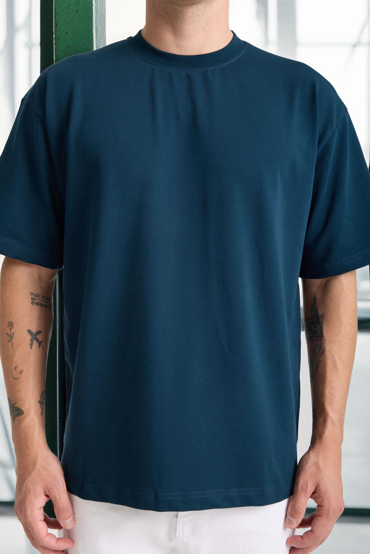 İki İplik Kumaş Pamuklu Bisiklet Yaka Basic Oversize Erkek T-Shirt - Prusya Mavisi · 4