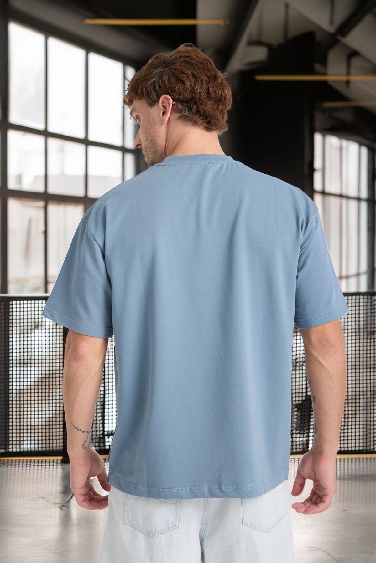İki İplik Kumaş Pamuklu Bisiklet Yaka Basic Oversize Erkek T-Shirt - Soğuk Mavi · 6