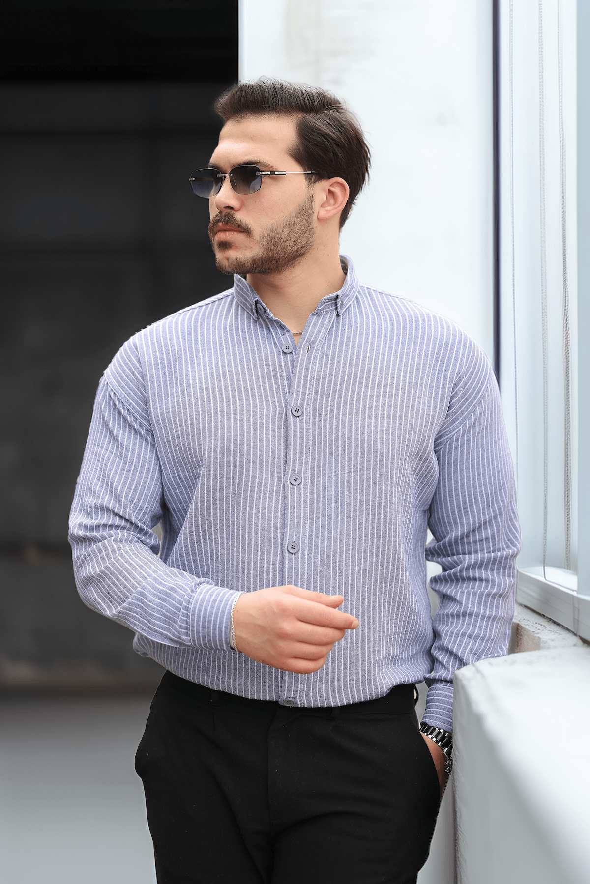 Çizgili Müslin Kumaş Yakalı Erkek Gömlek - Lacivert