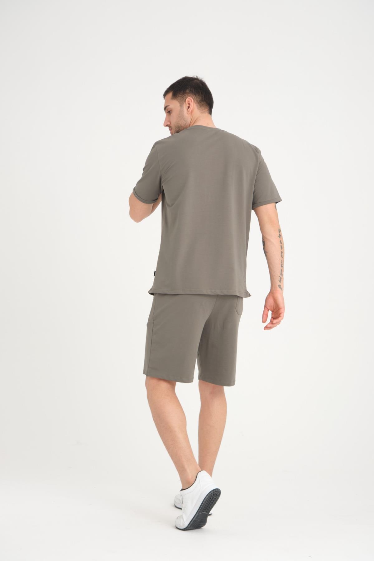 İki İplik Pamuklu Duble Kol Yırtmaçlı T-Shirt Şort Takım - Nefti Yeşil · 8