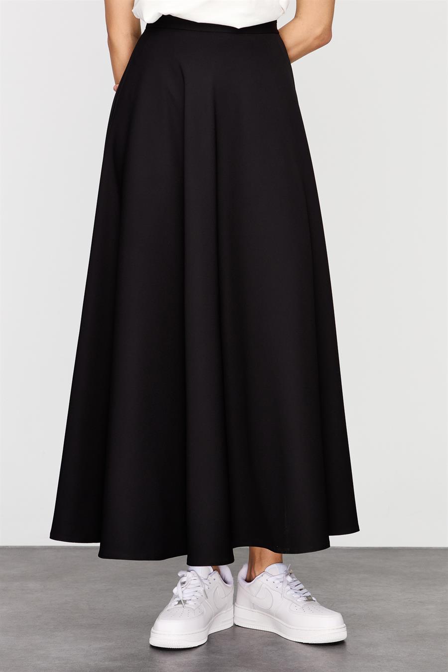 Tam Daire Etek Siyah Fatma Atasoy