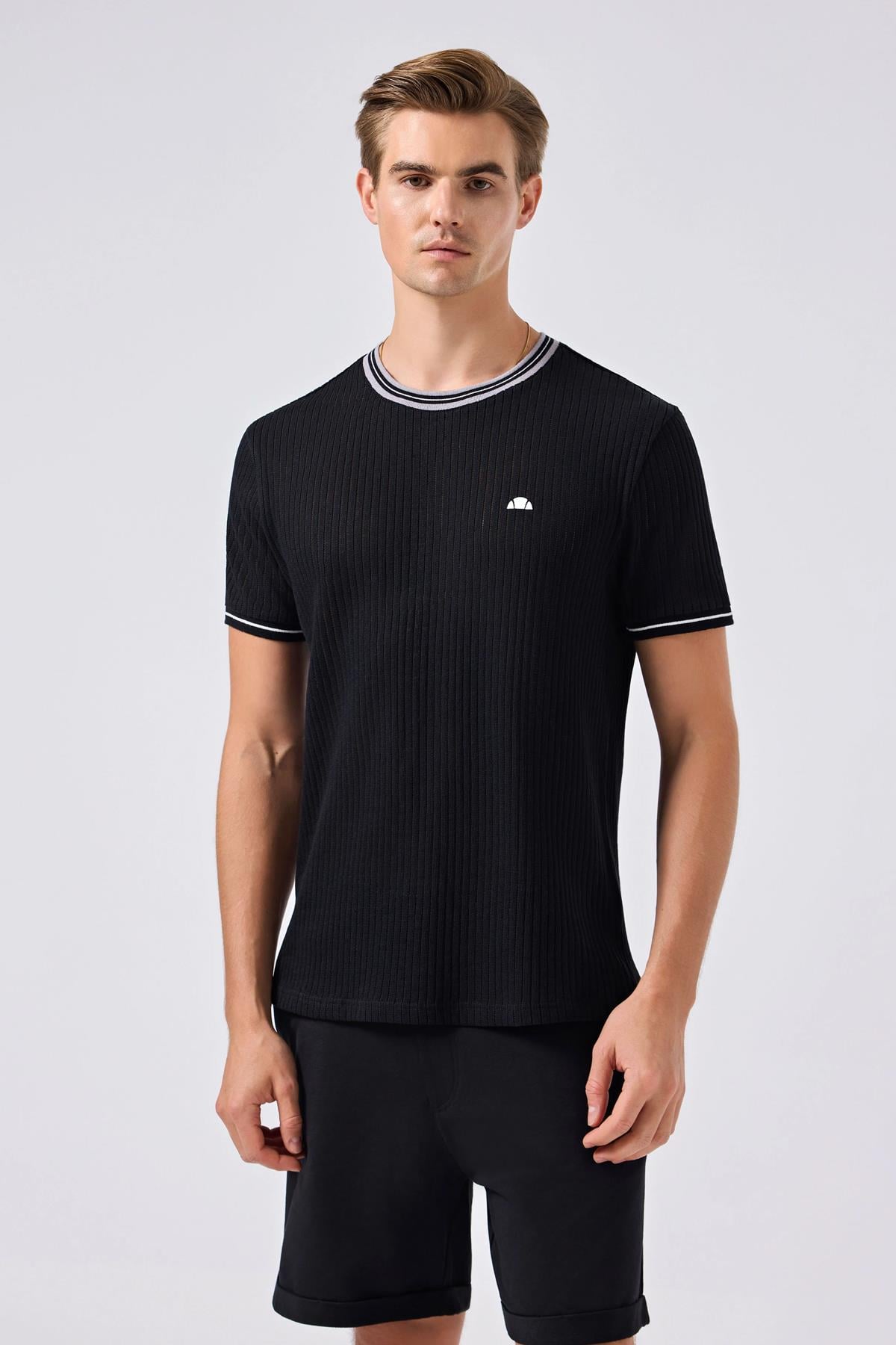 Ellesse Erkek Tişört 6SM5046-BK