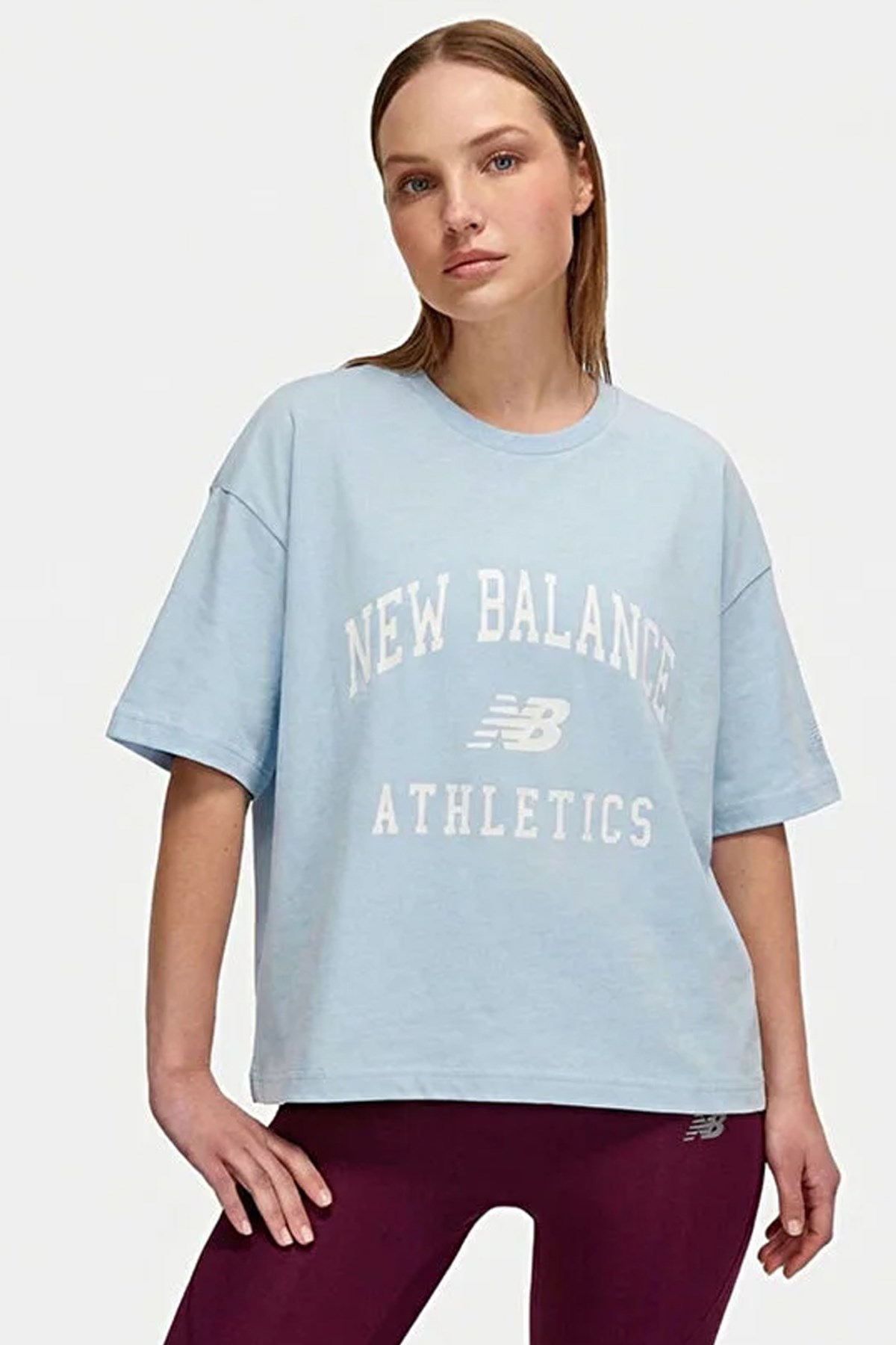 New Balance Lifestyle Kadın Tişört WNT1402-DUS
