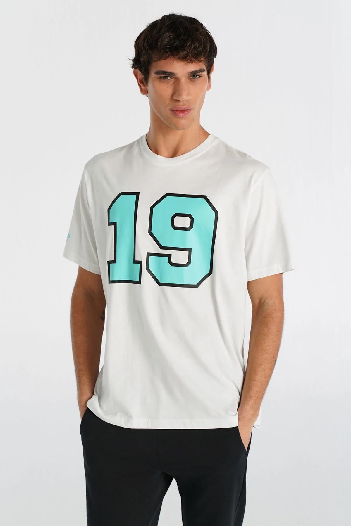 Hummel  Ifans Oversize  Erkek Tişört