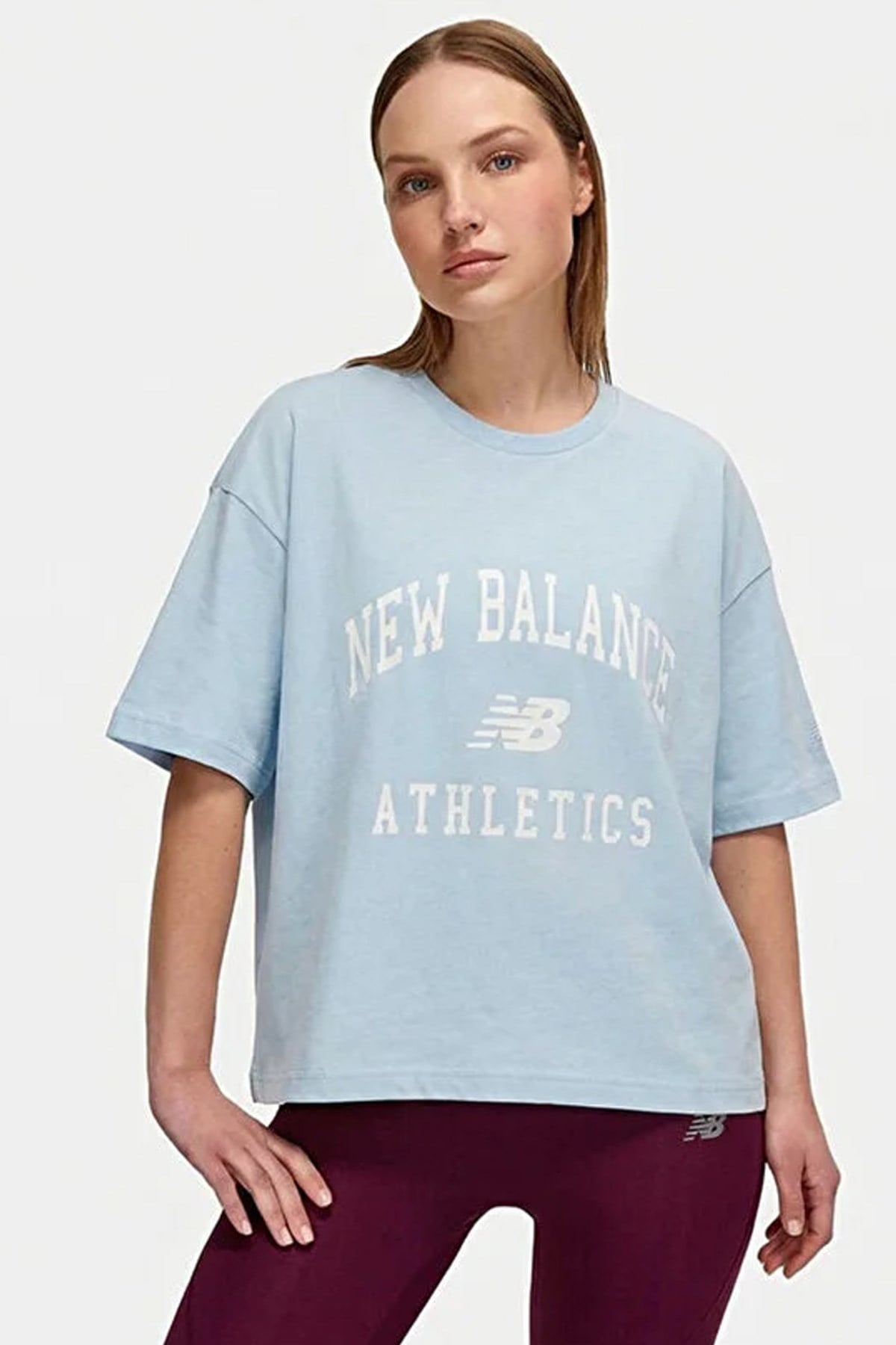 New Balance Lifestyle Kadın Tişört WNT1402-DUS