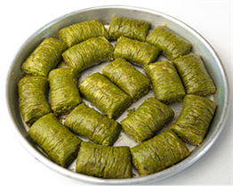 Pistachio Roll Sarma