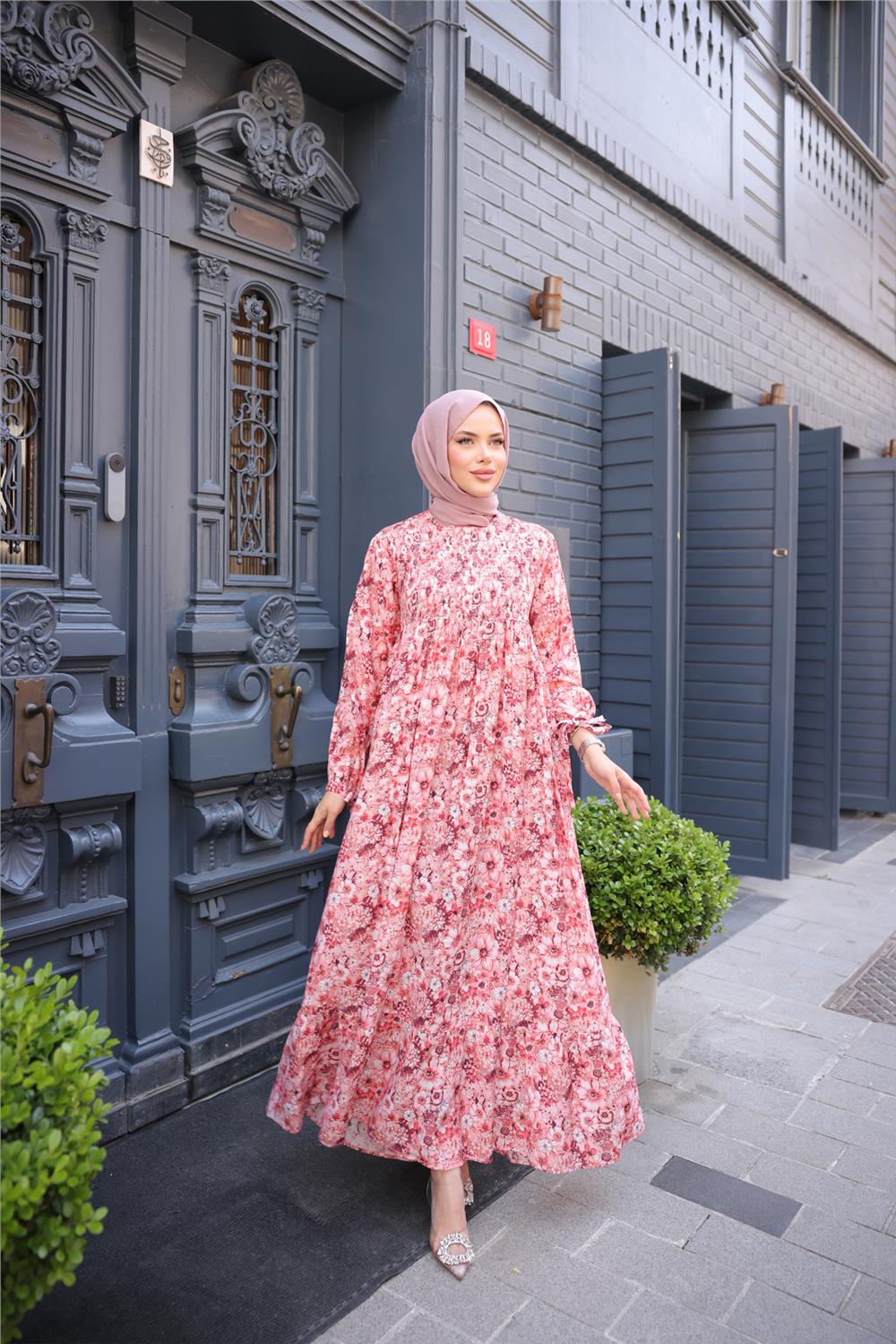 O Yaka Çiçek Desenli Büzgülü Uzun Elbise - (38-46) - 71290 - Nar Çiçeği