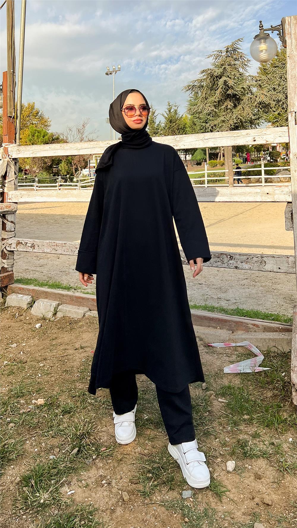 O Yaka Yırtmançlı Uzun Geniş Rahat Tunik Pantolon Sade Basic Spor Takımı - 3040 - Siyah