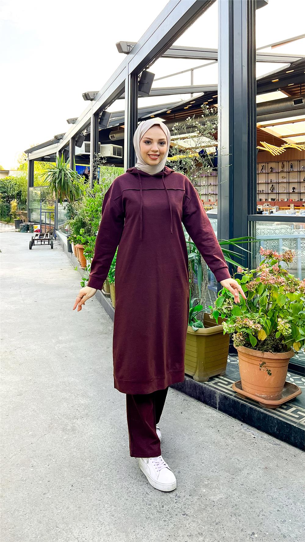 Uzun Tunik Kapşonlu Kenardan Yırtmaçlı İkili Spor Takım - 3034 - Mürdüm