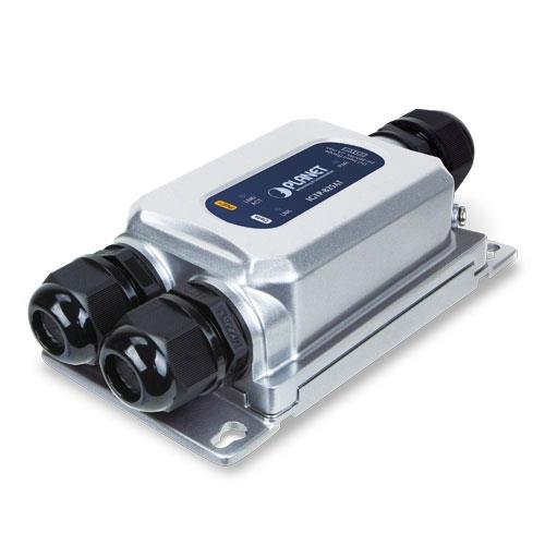 Endüstriyel Media Converter<br>
SFP <-> 10/100/1000BASE-T 802.3at PoE+<br>
IP67<br>
Industrial IP67 1000BASE-X SFP to 10/100/1000BASE-T 802.3at PoE+ Media Converter