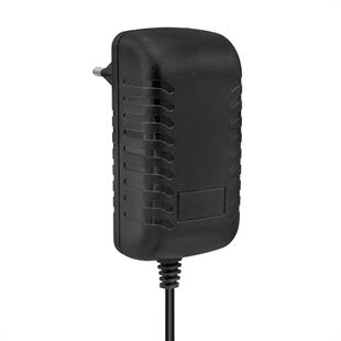 Powermaster PM-16737 5 Volt - 3 Amper 5.5*2.5 Mm Uçlu Plastik Kasa Adaptör