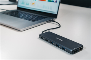 VERBATIM CMH-05 USB-C Pro 5 Port Çok Bağlantı Noktalı Dock