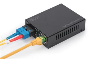 DN-82160 DIGITUS Gigabit Ethernet PoE+ Media Converter, Singlemode 802.3at, 30W, SC connector, up to 20km  