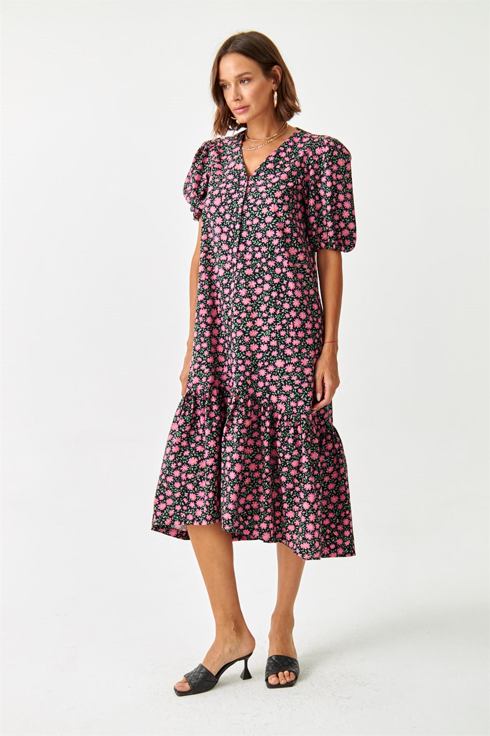 FLOWER PATTERN V -neck buttoned pink dress | Tuba Butik