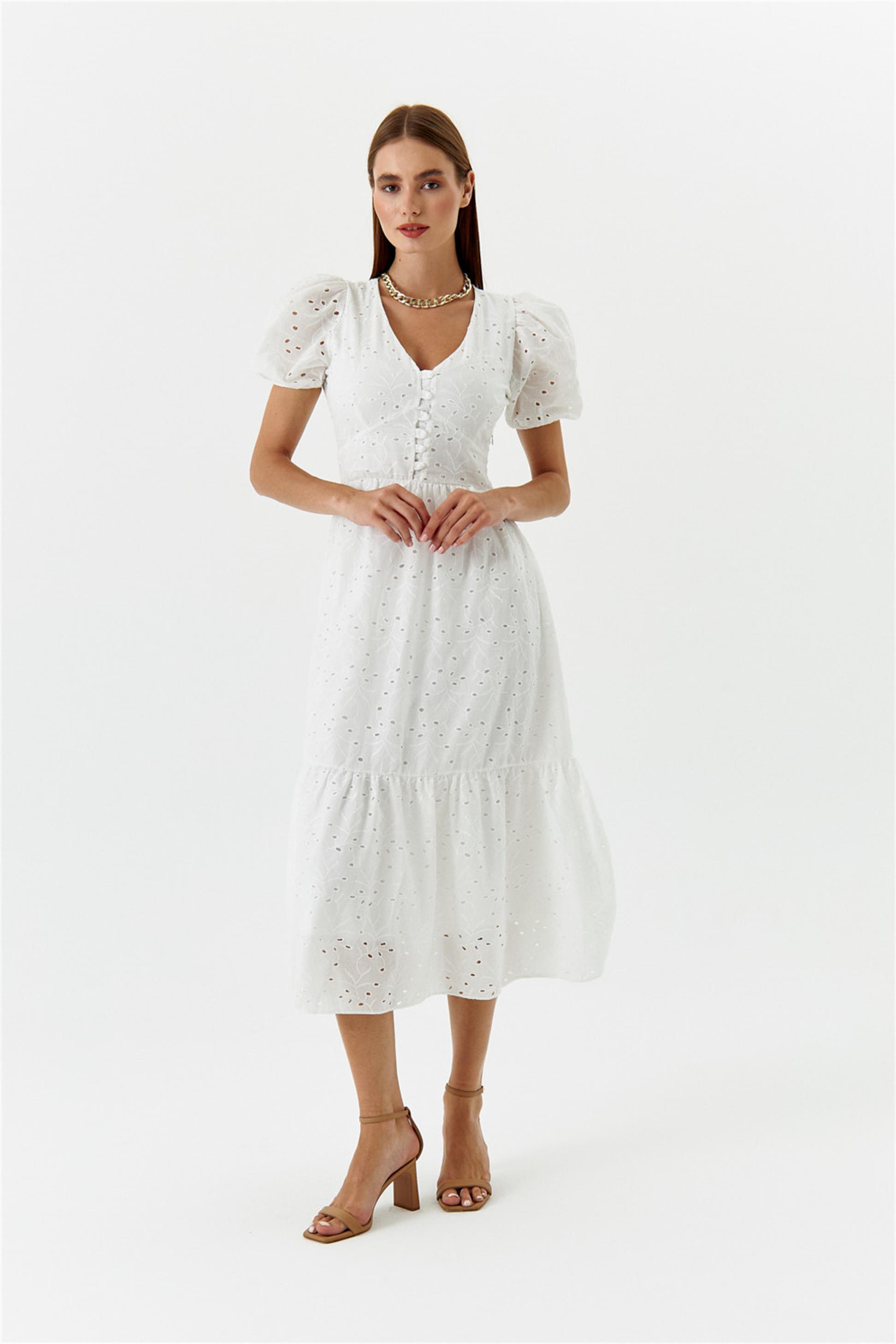 Fisto İşlemeli Beyaz Maxi Elbise | Tuba Butik