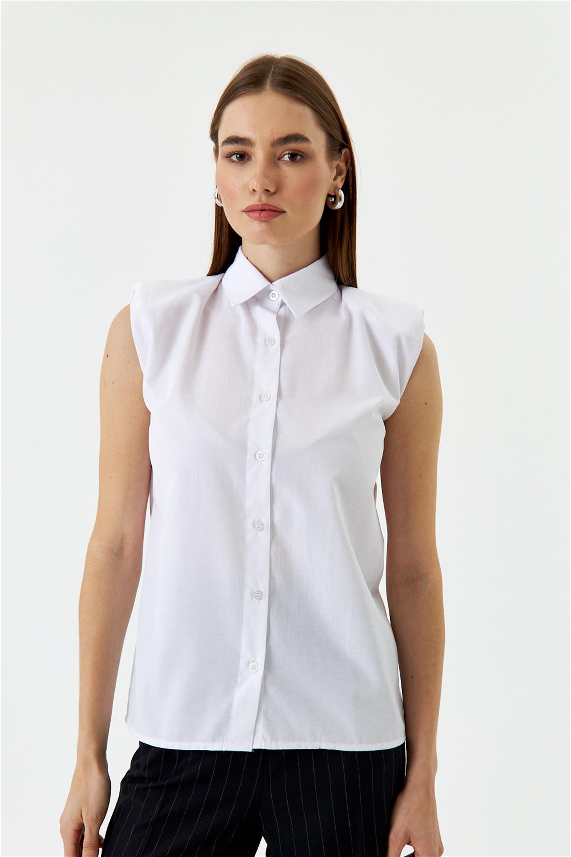 Omuz Vatkalı Sıfır Kol Beyaz Kadın Gömlek | Tuba Butik