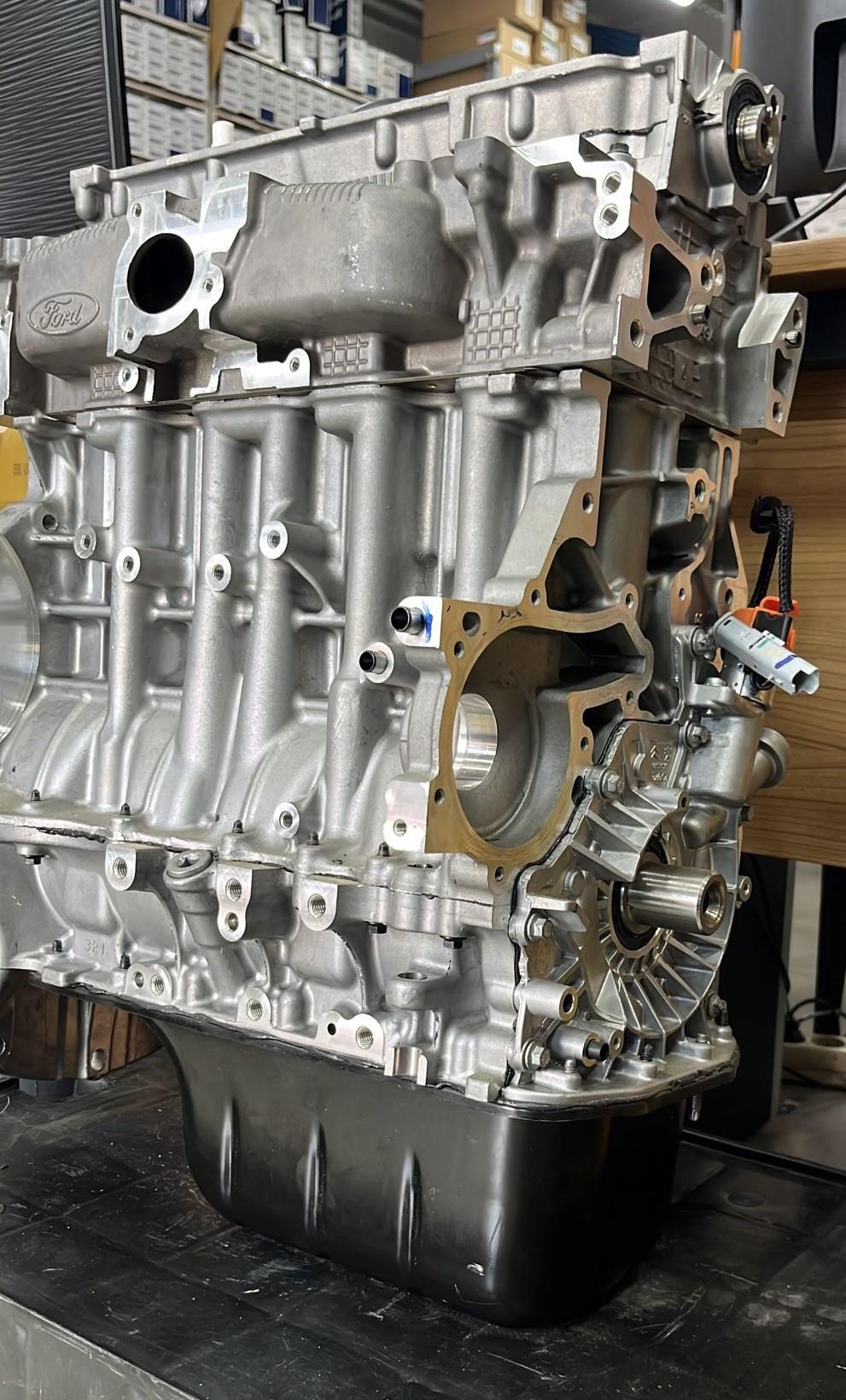 Ford Courier servis motoru sandık 1.5 tdci 2018-Yeni Seviye