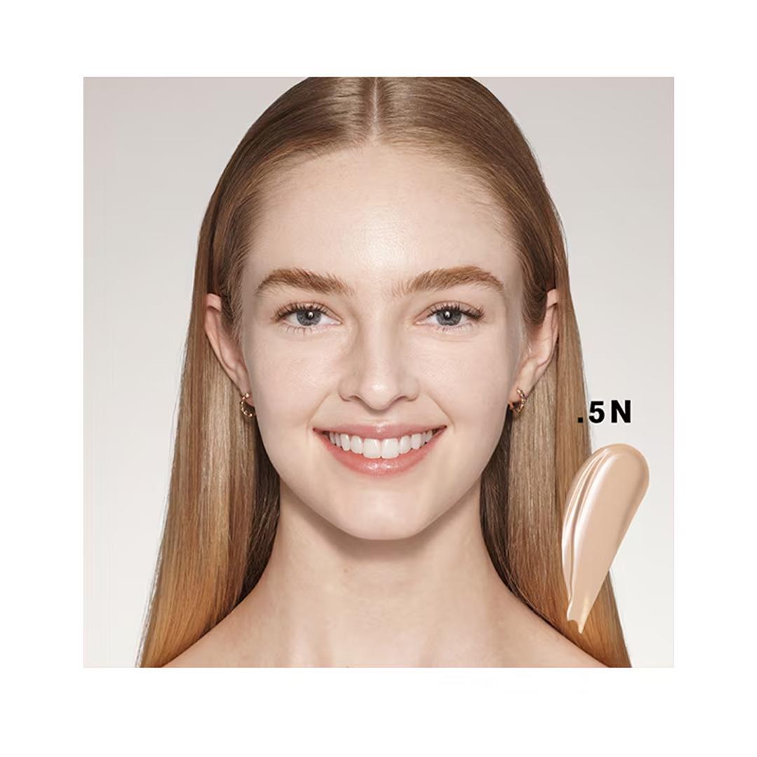 Estee LauderFuturist Soft Touch Brightening Skincealer-0. 6ml
