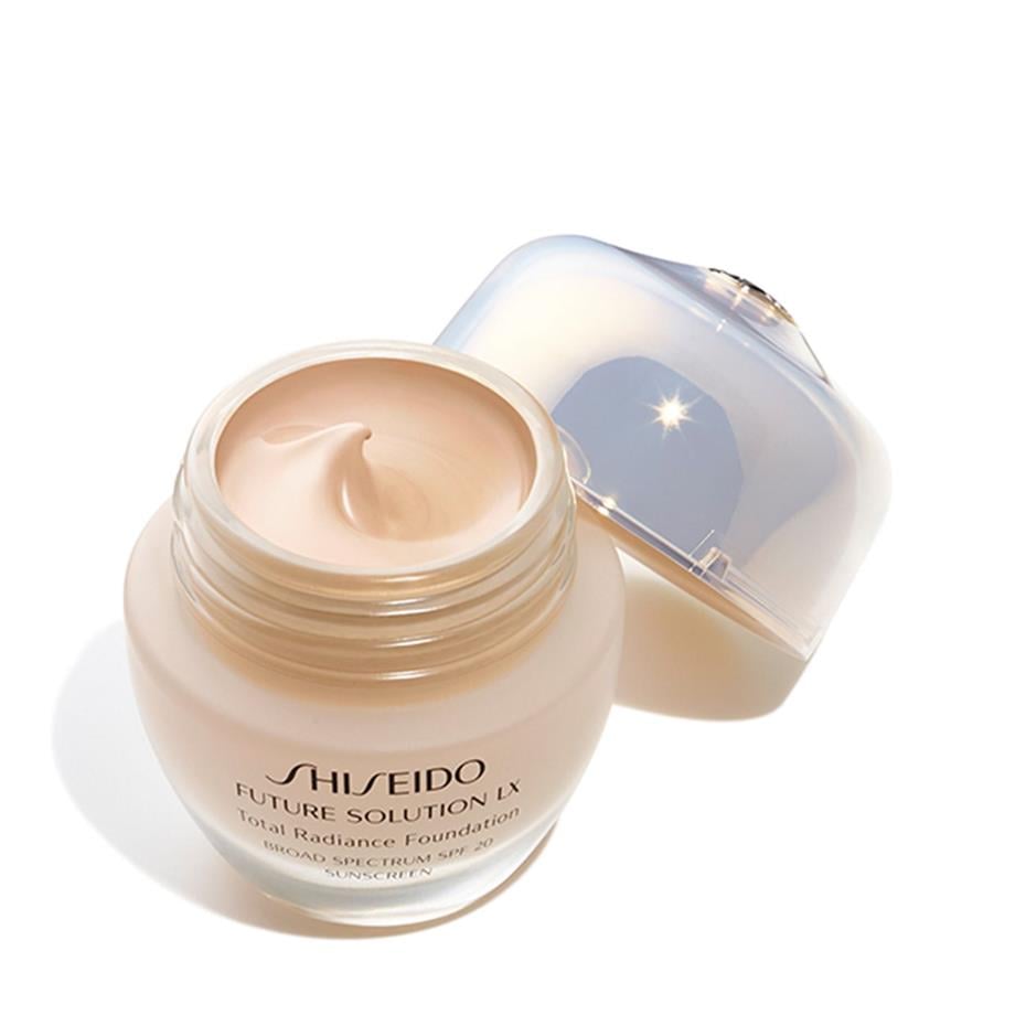 ShiseidoF.Solution Lx Total Radiance Foundation Natural2
