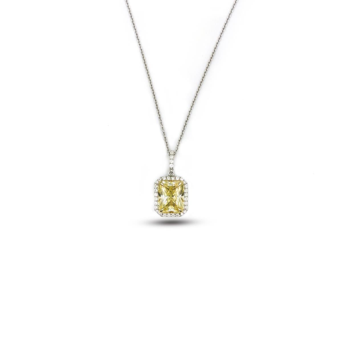 SARI TOPAZ BAGET KESİM PIRLANTA KOLYE 0.15 KARAT