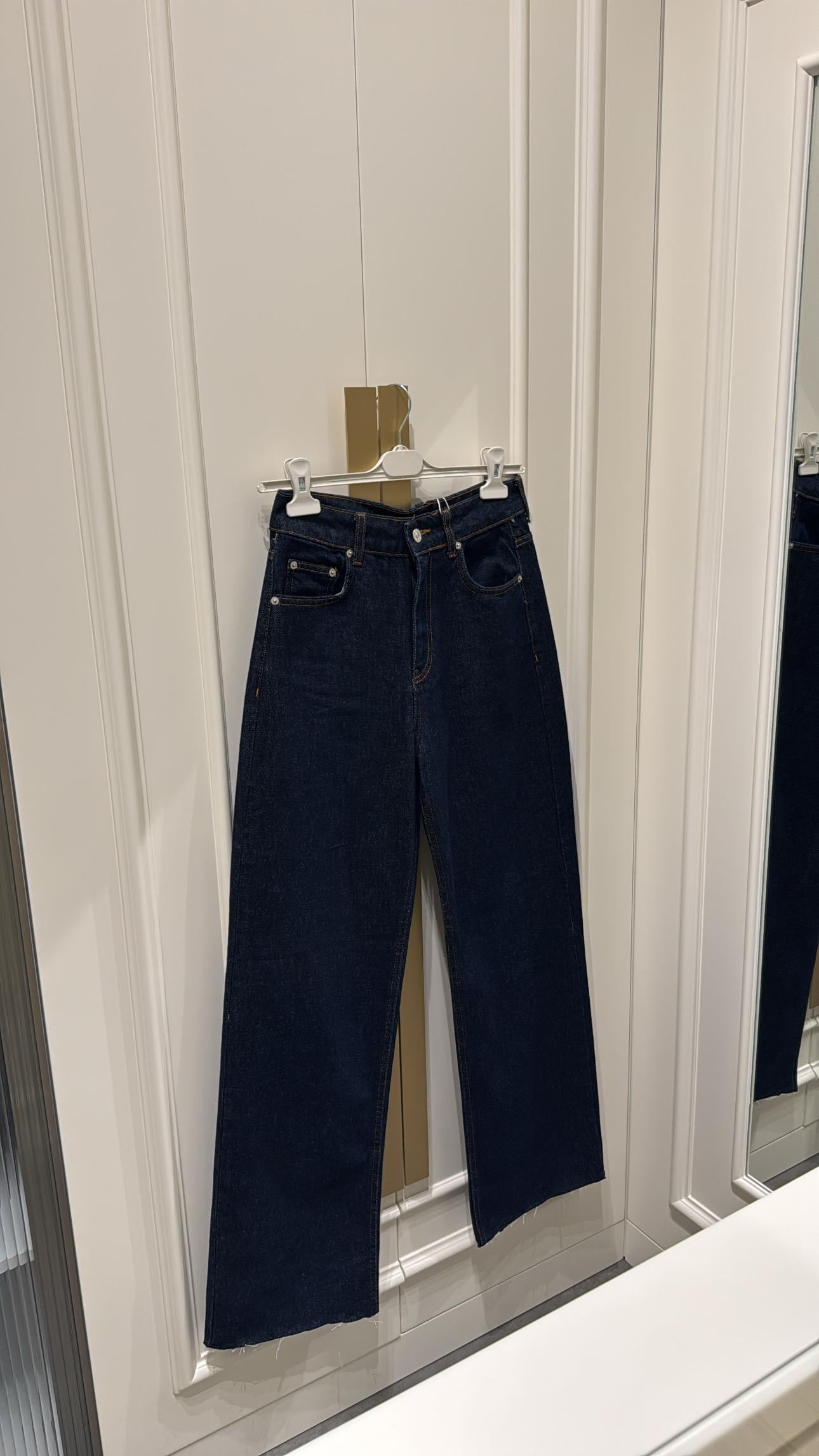 Zara Model Ultra Yüksek Belli Kesik Düz Paça Jean Lacivert 