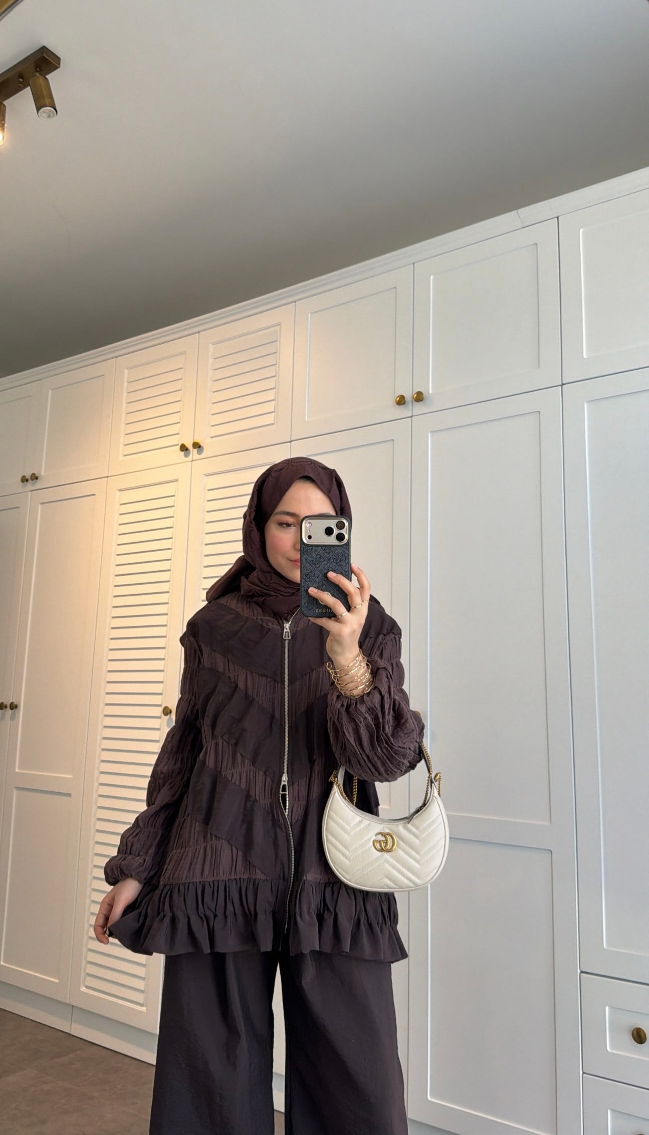 Büzgülü Fermuarlı Takım Kahve