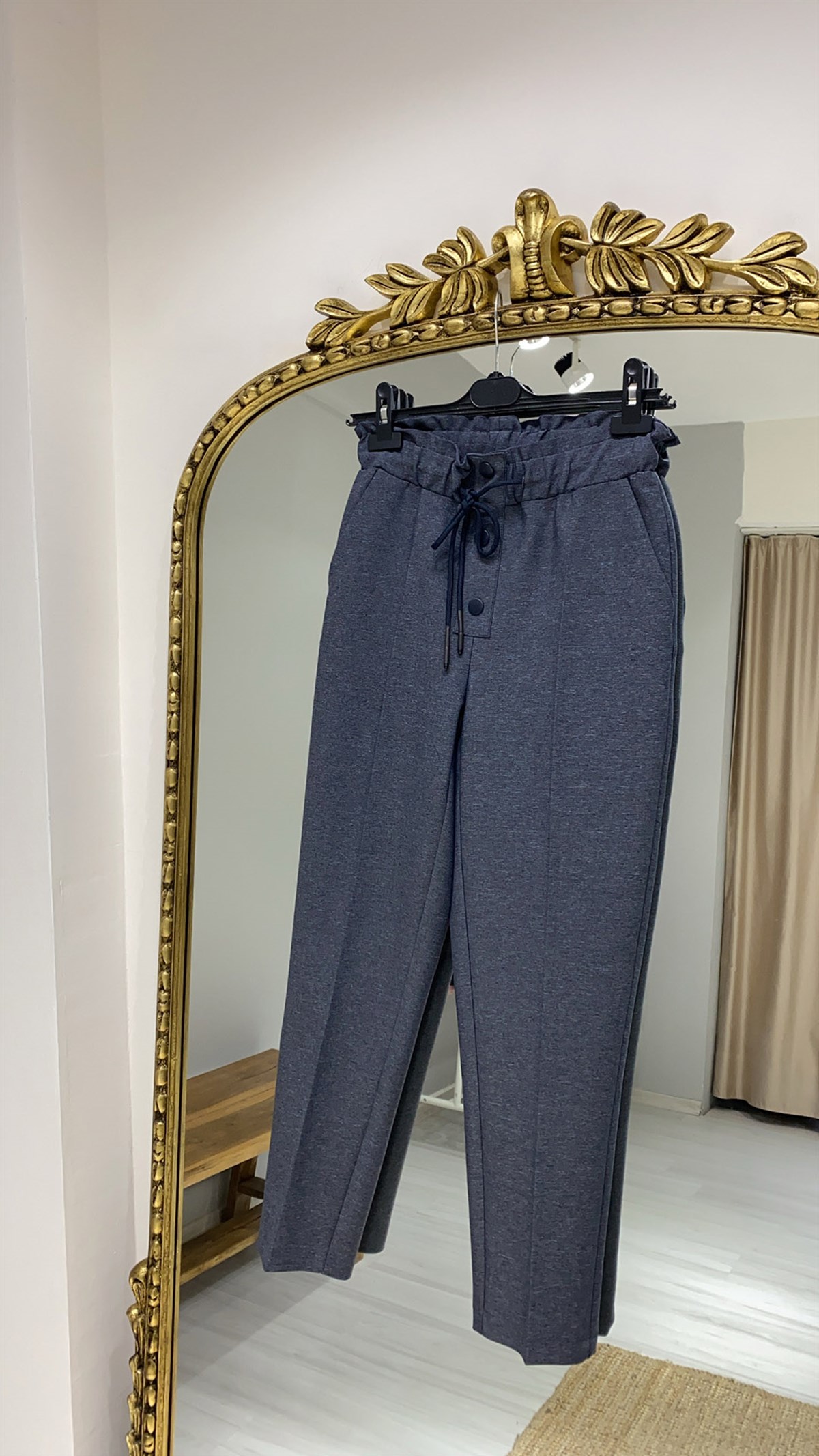 Çıtçıt Detaylı Havuç Pantolon