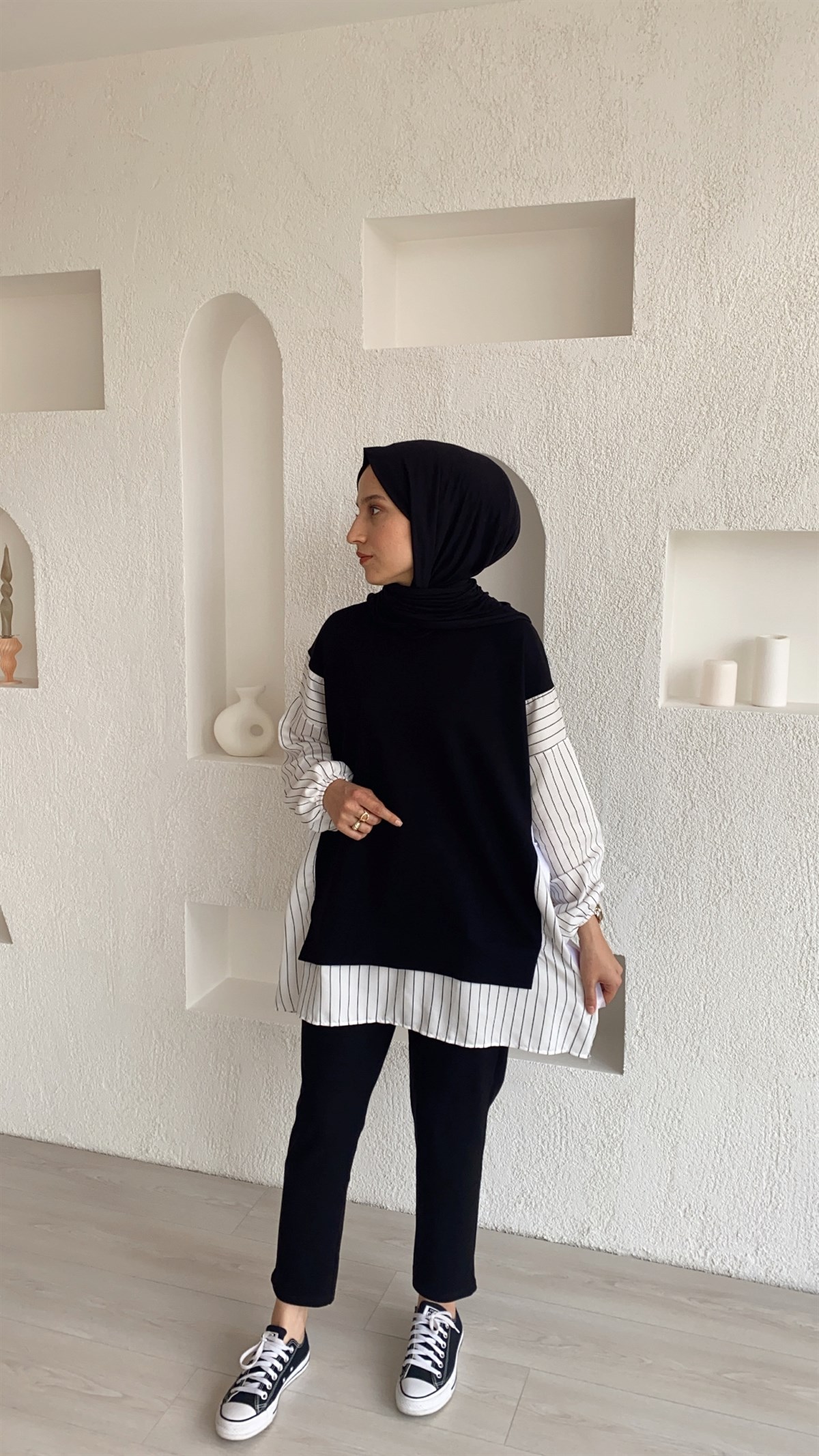 Çizgili Keten Detaylı Takım