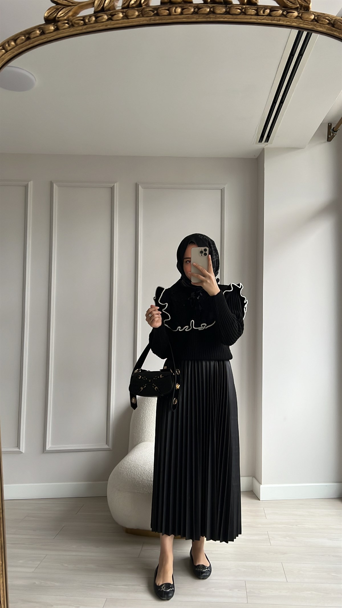 Fiyonklu Detaylı Kazak