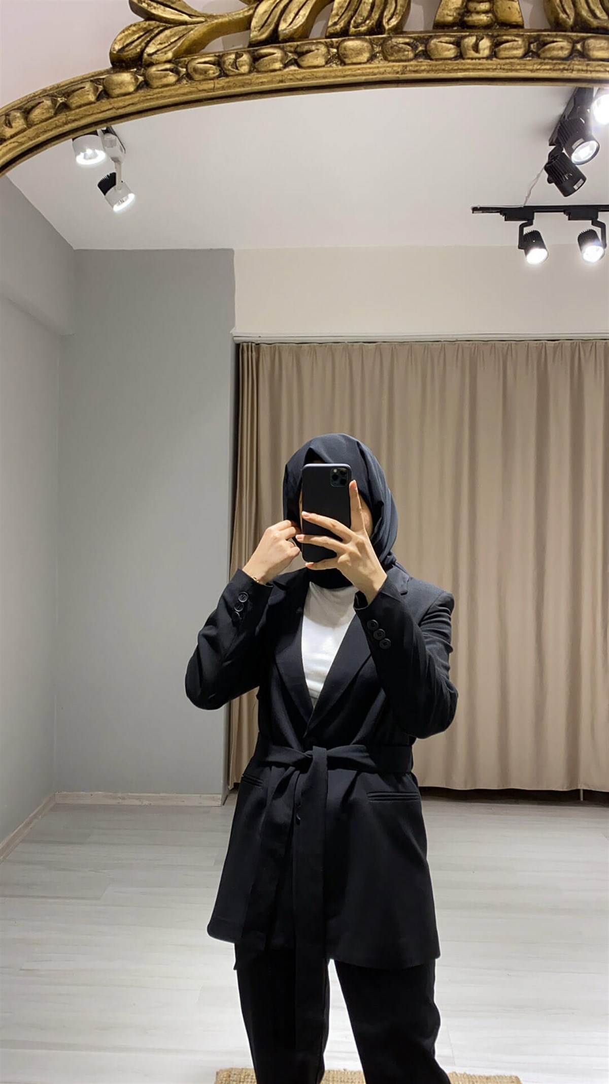 Kemer Detaylı Blazer Ceket 